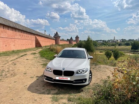 BMW 5 серии 520i