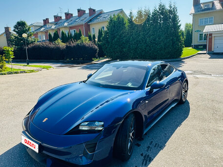 Porsche Taycan Turbo