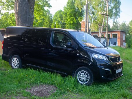 Peugeot Traveller Long