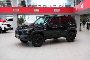 Lada Niva Travel