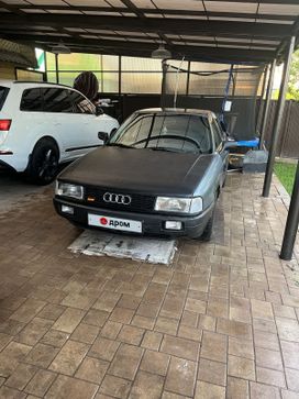 Audi 80