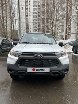 Lada Niva Travel