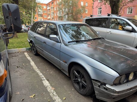 BMW 5 серии 520i