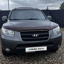 Hyundai Santa