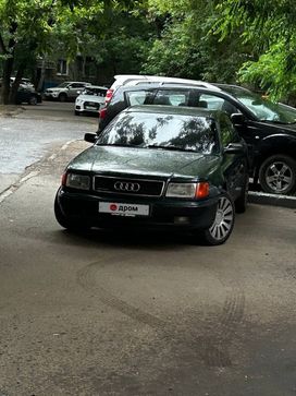 Audi 100
